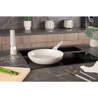 Berlingerhaus Pánev s titanovým povrchem 28 cm Sahara Collection