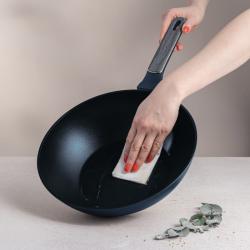 Berlingerhaus Pánev Wok s titanovým povrchem 28 cm Deep Sea Collection