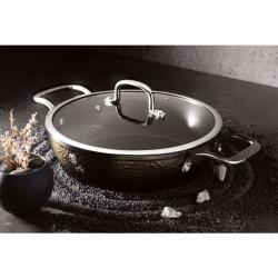 Berlingerhaus Pekáč s poklicí s titanovým povrchem 28 cm Shine Basalt Collection
