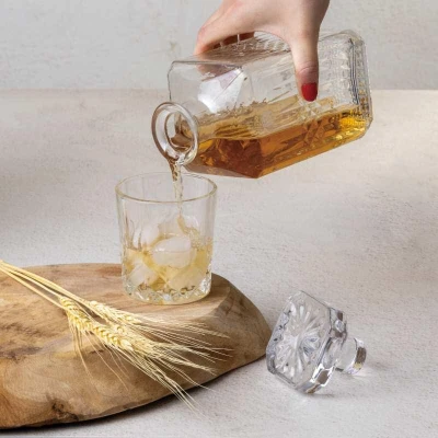 Berlingerhaus Sada lahve 750 ml a 4 ks sklenic na whisky 220 ml