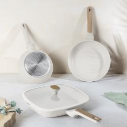 Berlingerhaus Sada pánví s titanovým povrchem 4 ks Sahara Nordic Collection