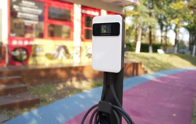 Besen Nástenná nabíjačka pre elektromobily SQ20-11KW-APP