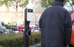 Besen Nástěnná nabíječka pro elektromobily SQ20-22KW-APP