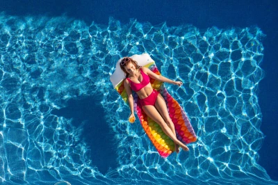 Bestway Lehátko nafukovací duhové 216x80cm matrace na vodu 44107