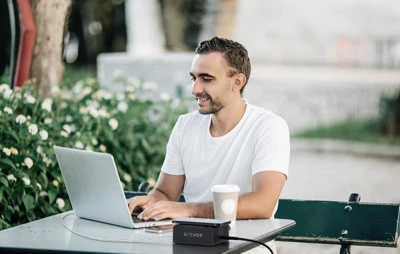BlitzWolf BW-S28 černá 260W 2xUSB-A 3xUSB-C 15W bezdrátová USB nabíječka