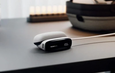 BoboVR PD100 kombinovaná nabíjecí základna a powerbanka