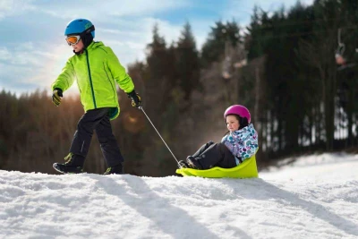 Boby Baby RIDER s opěrkou a popruhy pro miminko Zelené plast