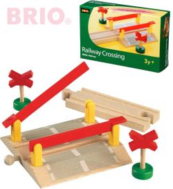Brio DŘEVO Železniční přejezd funkční set 4ks se závorami doplněk k vláčkodráze Brio DŘEVO Železniční přejezd funkční set 4ks se závorami doplněk k vláčkodráze