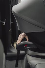 Britax Autosedačka Baby-Safe Core Frost Grey