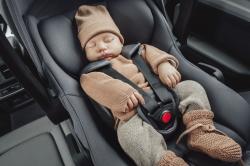 Britax Autosedačka set Baby-Safe Core + Base Frost Grey