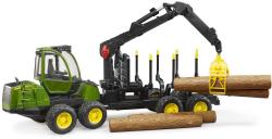 Bruder 02133 Bworld Přepravník na dřevo JOHN DEERE 1210E