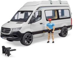 Bruder 02672 Auto Mercedes-Benz Sprinter obytný s řidičem a doplňky Bruder 02672 Auto Mercedes-Benz Sprinter obytný s řidičem a doplňky