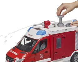 Bruder 02680 Auto MB Sprinter hasičský vůz funkční model na baterie Světlo Zvuk