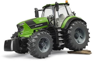 Bruder 03161 Traktor zelený model Deutz-Fahr 8280 TTV