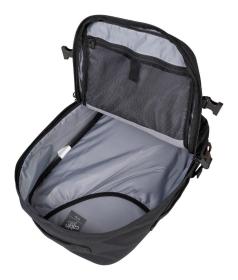 CabinZero Classic Plus 32L Absolute Black batoh