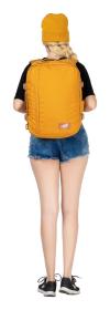 CabinZero Classic Plus 32L Orange Chill batoh