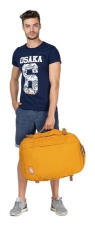 CabinZero Classic Plus 42L Orange Chill batoh + kosmetická taštička zdarma