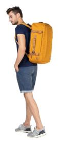 CabinZero Classic Plus 42L Orange Chill batoh + kosmetická taštička zdarma