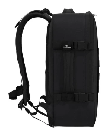 CabinZero Military 28L Absolute Black batoh