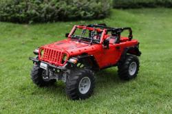 CaDA DETECH Adventure 4WD RC stavebnice, LED, ot. dveře, 1941 dílů + sleva 300,- na příslušenství