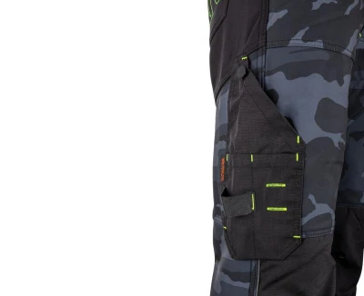Bennon CAMOS Trousers black/grey
