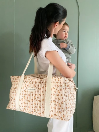 Candide Víkendová taška pro maminky Leopard