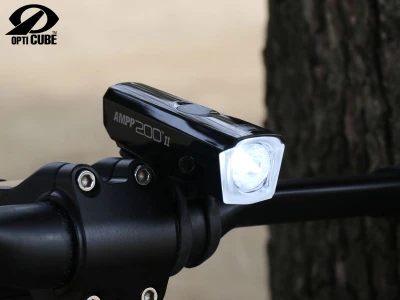 CATEYE HL-EL044RC AMPP200 II černé přední světlo