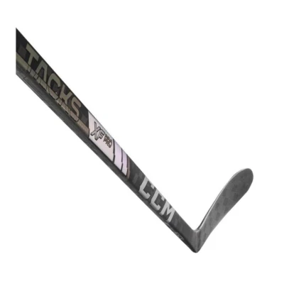 CCM Tacks XF Pro INT juniorská hokejka