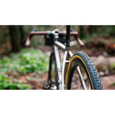 Challenge Gravine Pro Tlr 700x40 Černá/tan Plášť