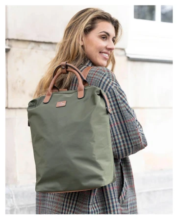 Charm London Buckingham W00957 olivově zelený batoh na notebook