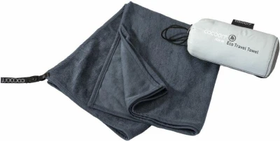 Cocoon cestovní ručník Eco Travel Towel M deep ocean Cocoon cestovní ručník Eco Travel Towel M deep ocean