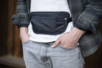 Cocoon Travel Waist Wallet RFID Star Grey bezpečnostní ledvinka