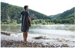 Cocoon ručníkové pončo Beach Towel Ultralight anchor grey
