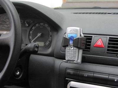 Compass Držák telefonu ORION dřevo