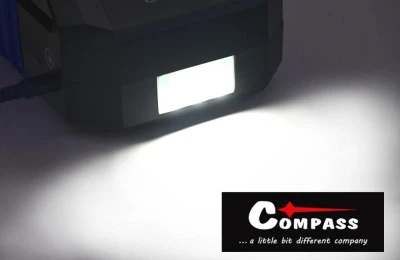 Compass Kompresor 12/230V SPACE digitální se světlem + SOS
