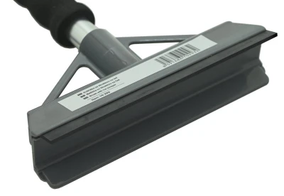 Compass Škrabka s košťátkem GREY 60cm