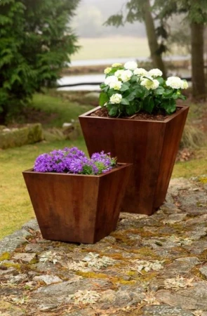 CORGARDEN Cono 70 x 70 x 80 cm cortenový zahradní květináč