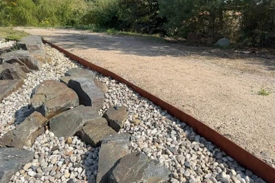 CORGARDEN Urbis corten 150 x 13 cm zahradní obrubník
