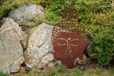 CORGARDEN Buddha cortenová 70 x 42 cm zahradní dekorace