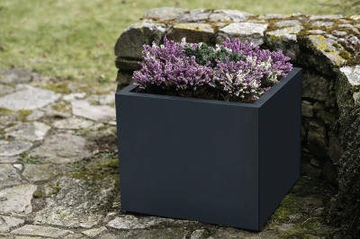 CORGARDEN Cube antracitový nerezový 60 x 60 x 50 cm zahradní květináč