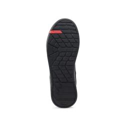 Crankbrothers Stamp Lace Black/Red cyklotretry + sleva 200,- na příslušenství