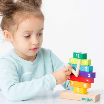 Cubika DREVO Baby Hodiny magnetické navliekačka stavebnica set 10 dielikov