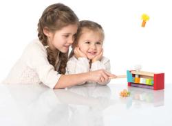 Cubika DŘEVO Baby zatloukačka vyskakovací klauni (dřevěná hračka)