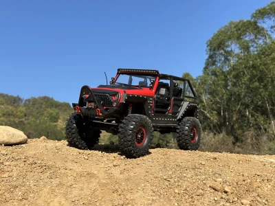 DF Models DF-04S PRO BL 1:10 brushless RC crawler s LED osvětlením, elektrickým navijákem, 2stupňovou převodovkou a uzávěrkami diferenciálů