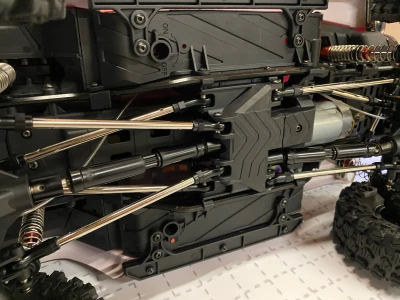 DF Models DF-04S PRO BL oranžový crawler 1:10