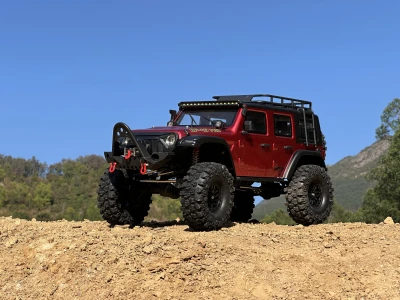 DF Models DF-04S PRO BL vínová metalická 1:10 brushless RC crawler