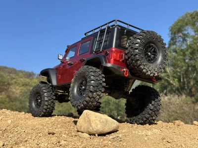 DF Models DF-04S PRO BL vínová metalická 1:10 brushless RC crawler