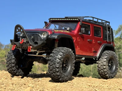 DF Models DF-04S PRO BL vínová metalická 1:10 brushless RC crawler