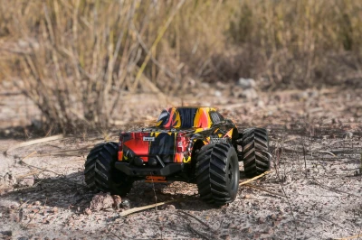 DF models HotStrike monster truck 1:10 RTR Brushless s gyroskopem, ALU podvozek + sleva 400,- na příslušenství