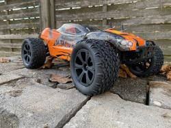 DF models RC auto DirtFighter TR RTR Truck 4WD 1:10 RTR + sleva 300,- na příslušenství
